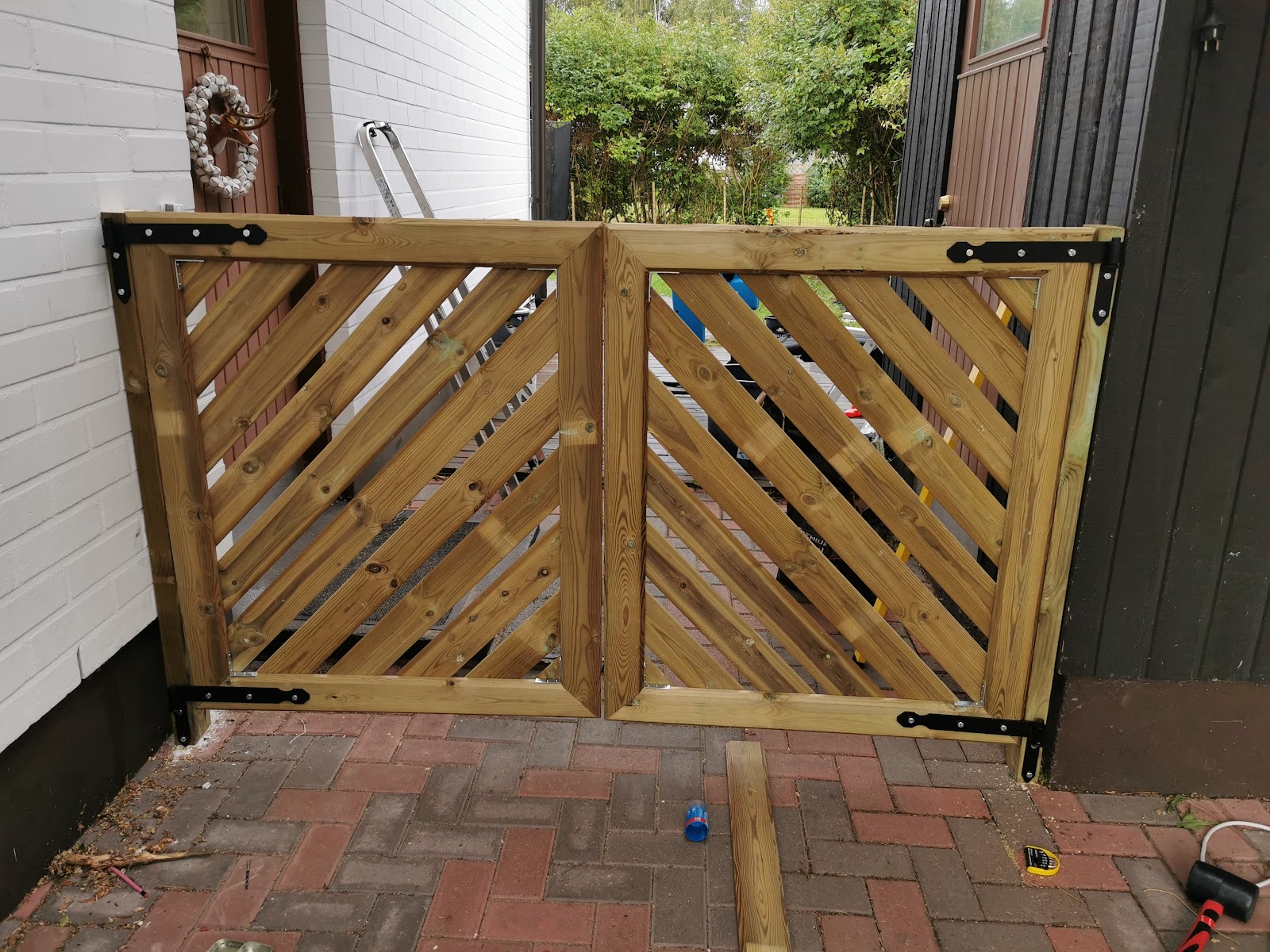 Flot låge til at holde hunden inde