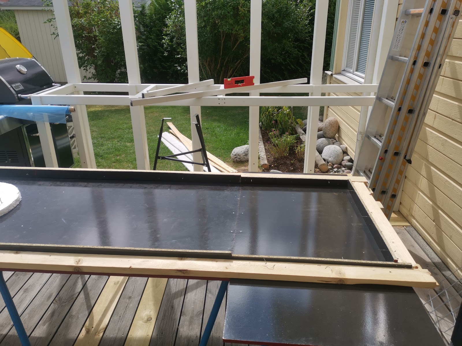 Betonbord til udekøkken