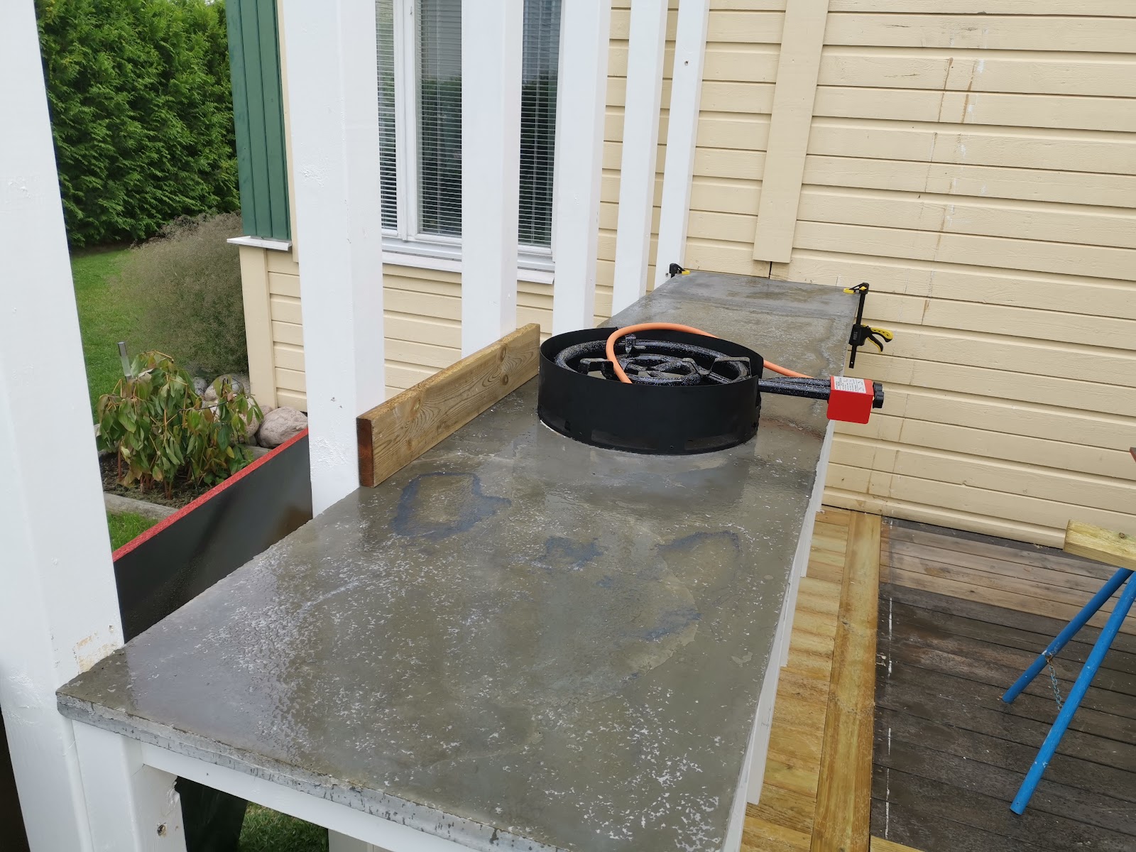 Betonbord til udekøkken