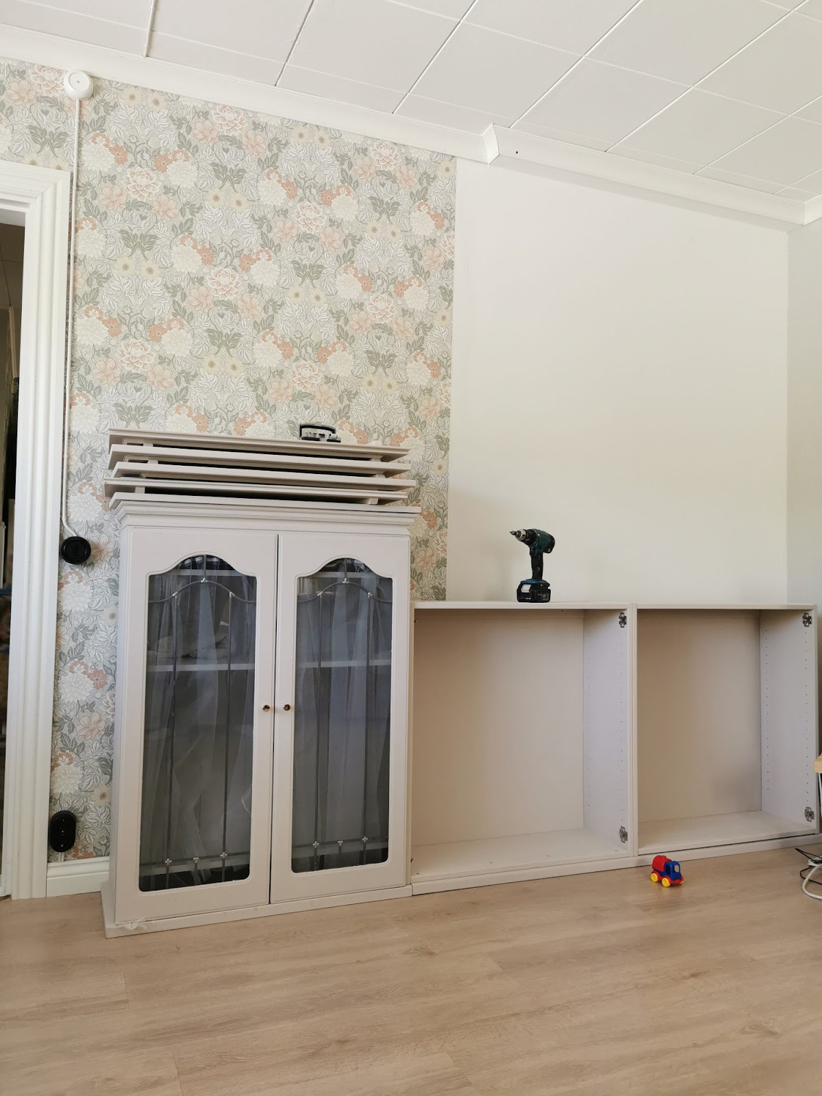 Udvidelse af det gamle skab