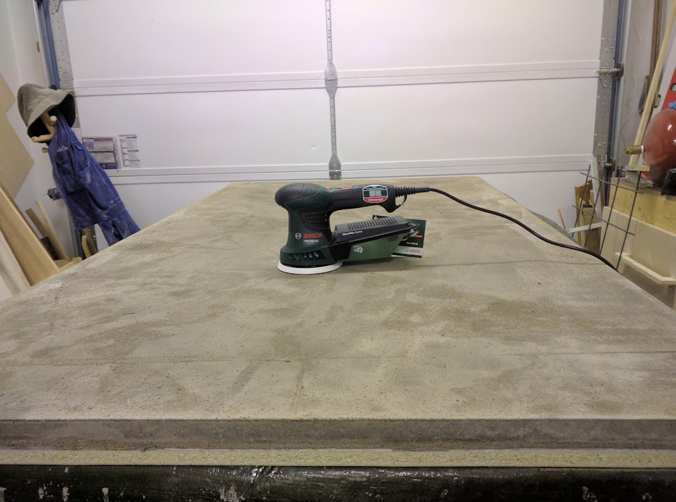 Betonbord til spisestuen