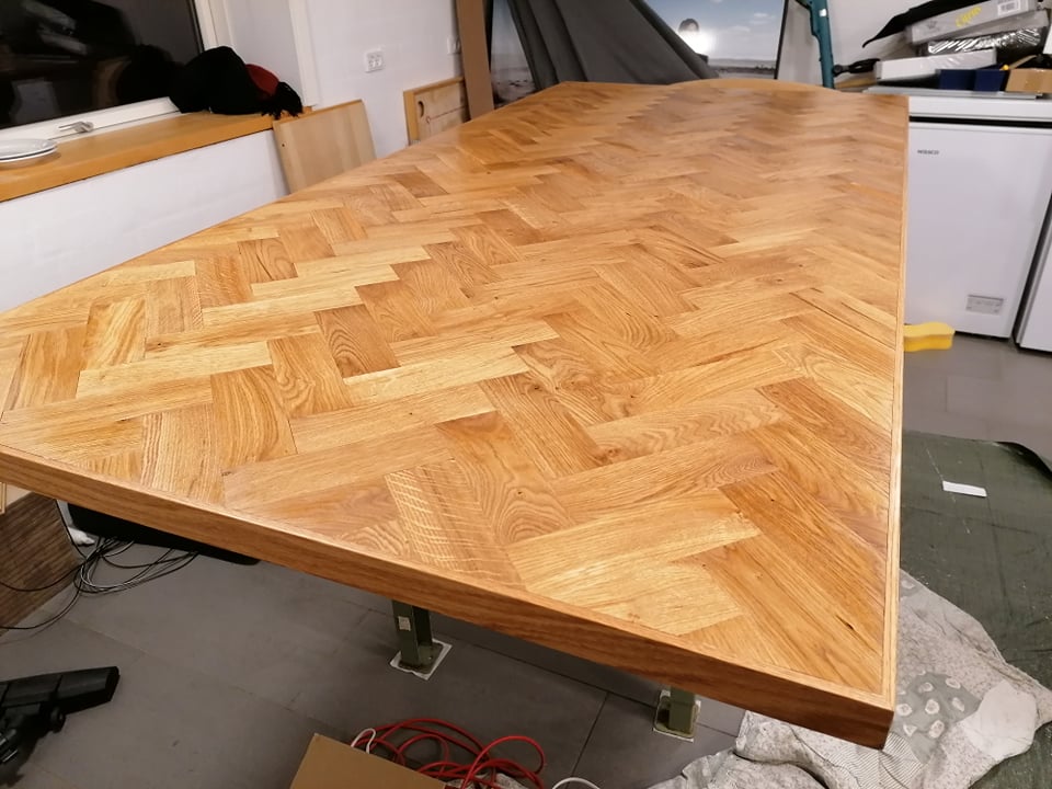 Hjemmelavet sildebensbord