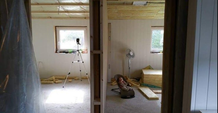 Tilbygning og overdækket indgang