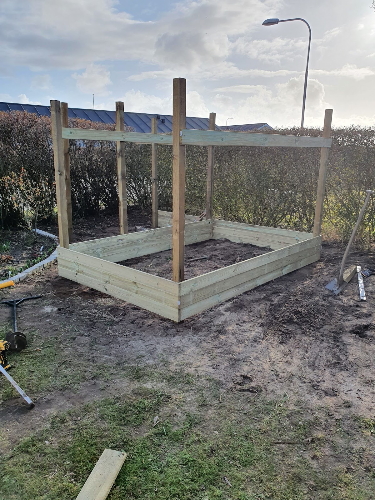 Legehus med sandkasse