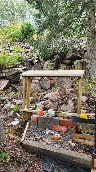 Brændeskjul i miniformat