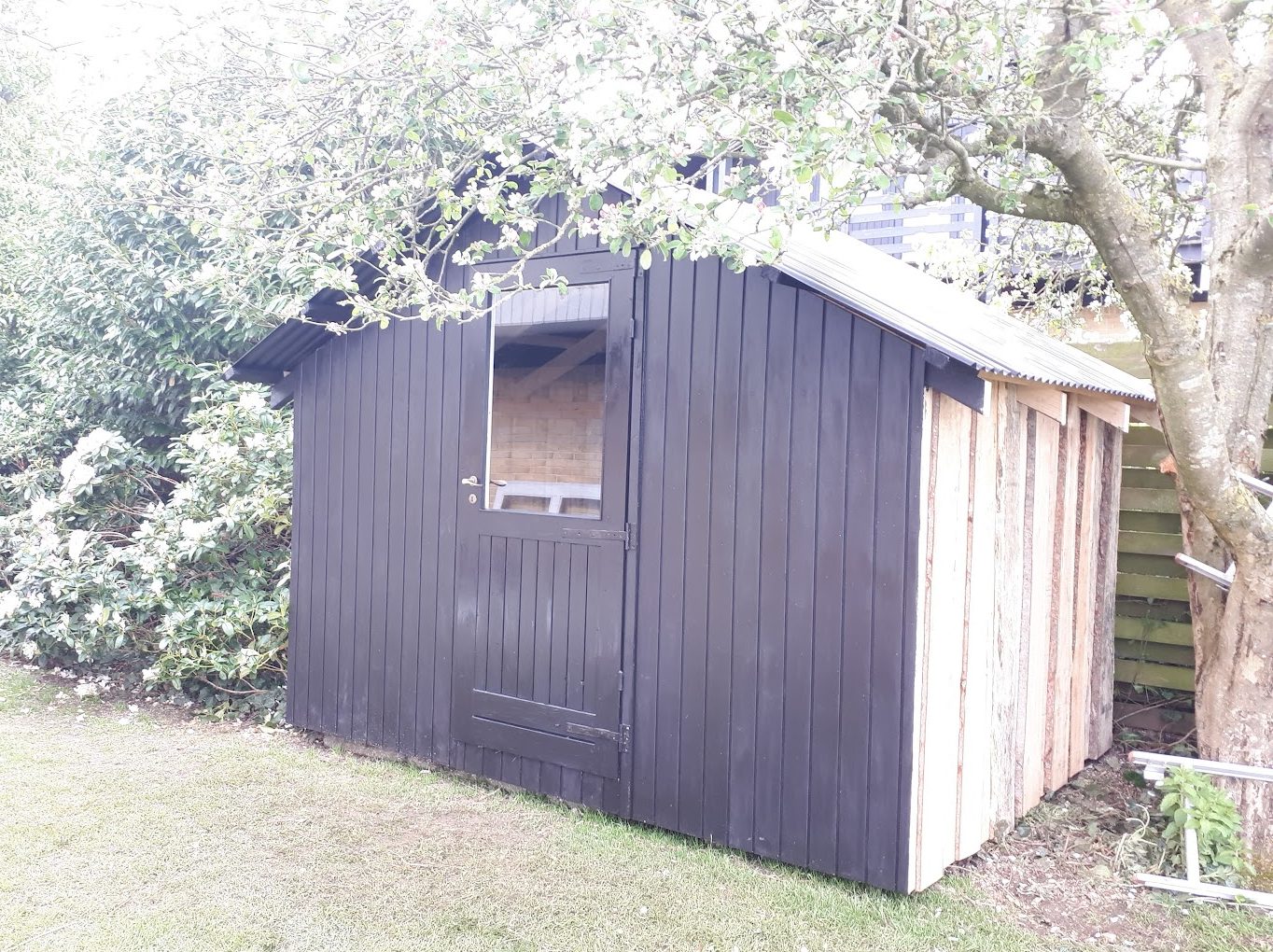 Haveskur til havemøbler