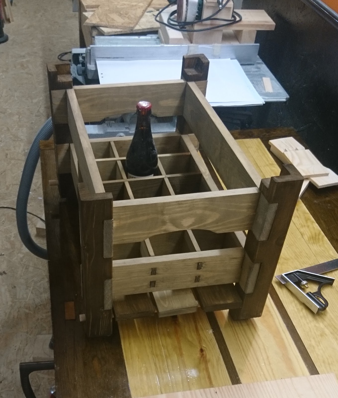 Stabelbare ølbakker