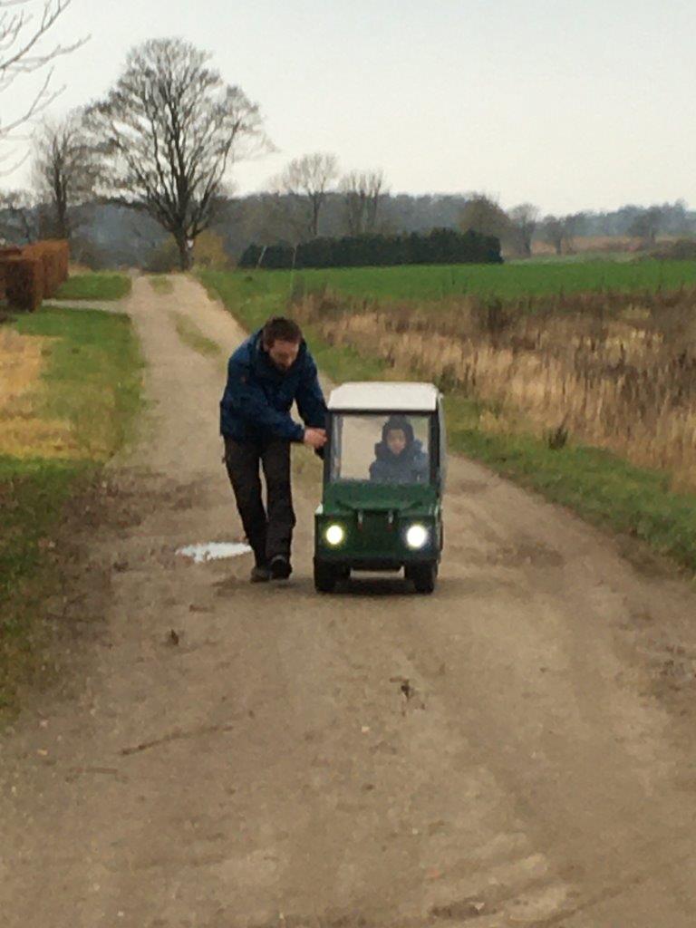 Landrover til barnebarn