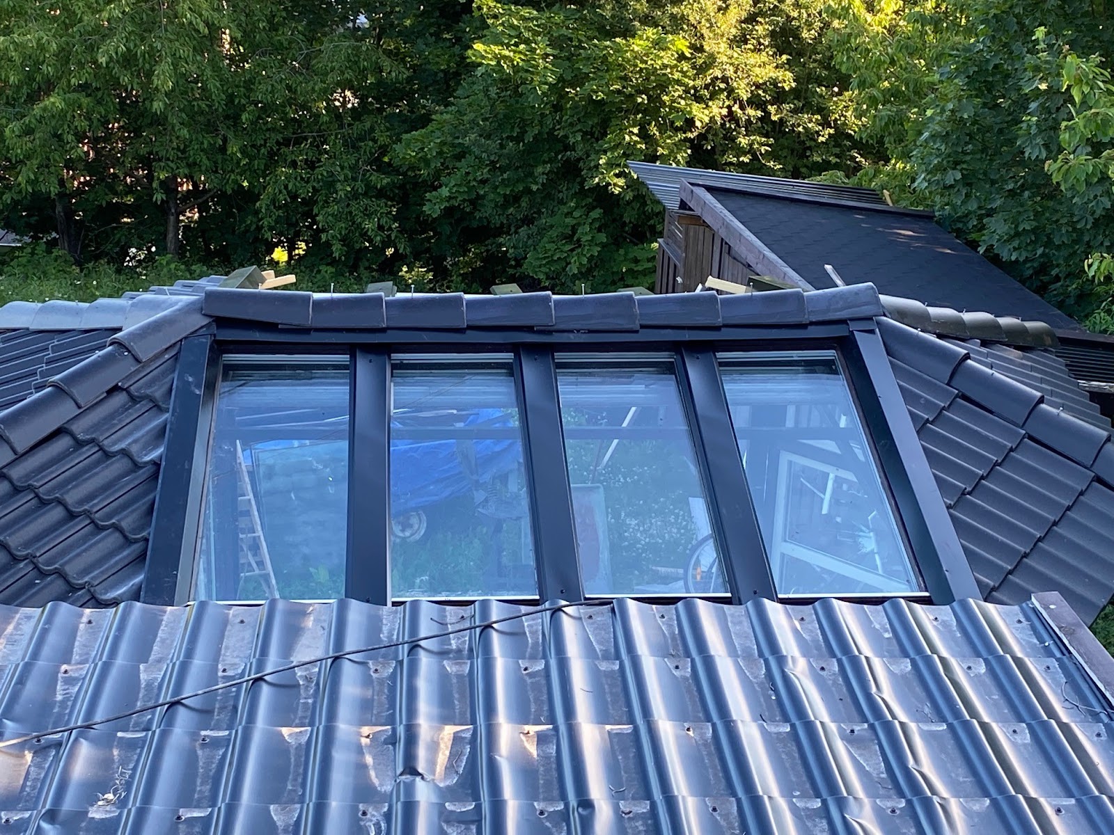 Orangeri af genbrugsmaterialer