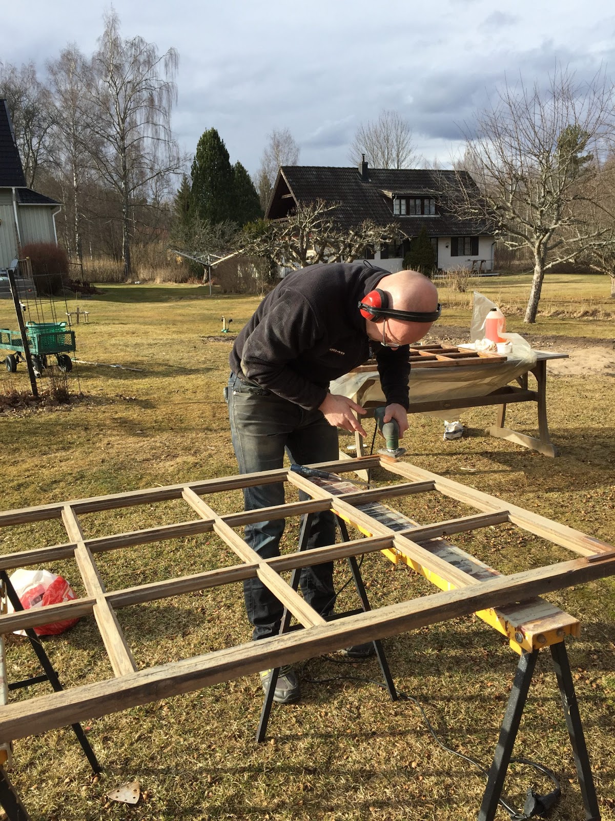 Orangeri med gamle vinduer og masser af detaljer
