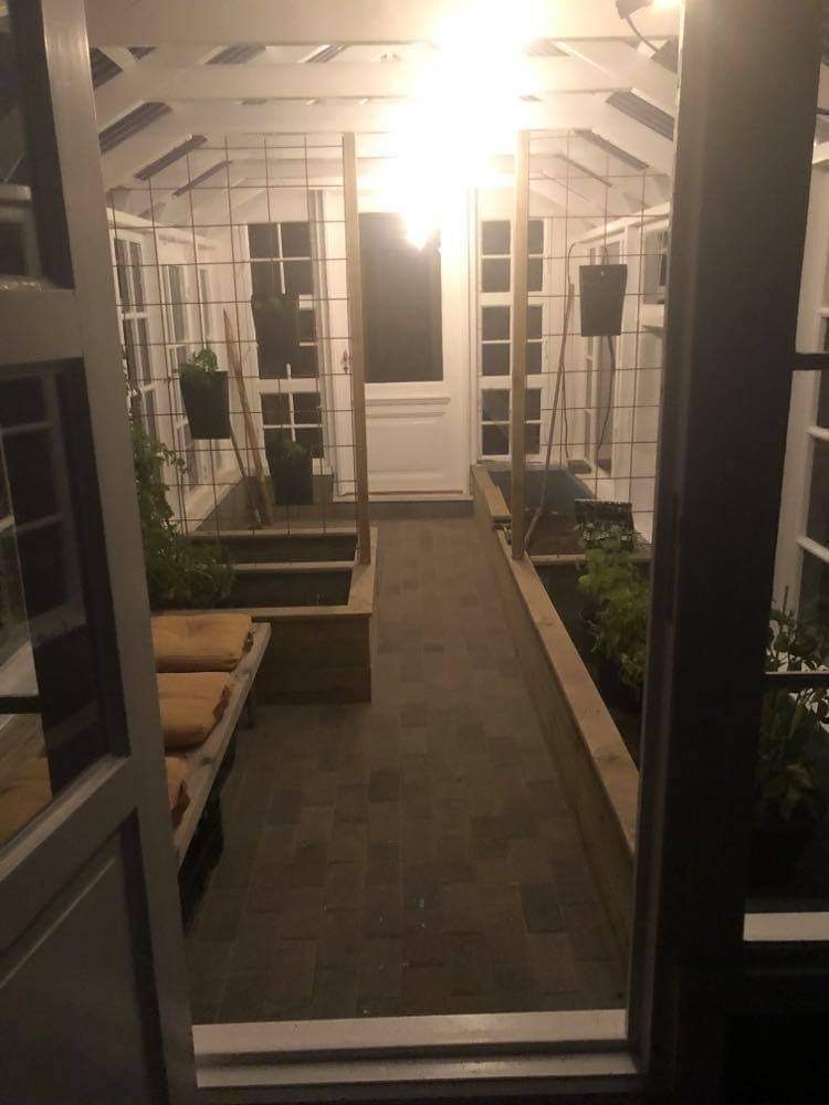 Orangeri af genbrugsmaterialer