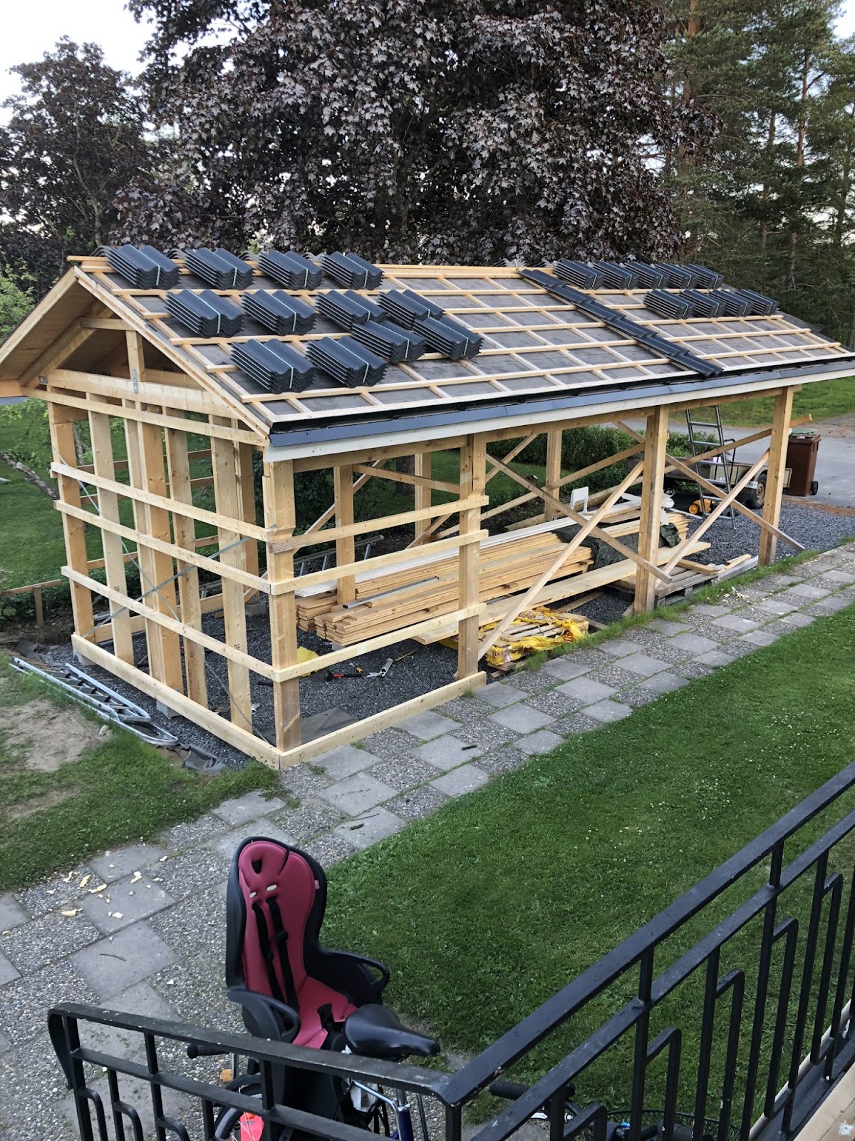 Carport og ny terrasse