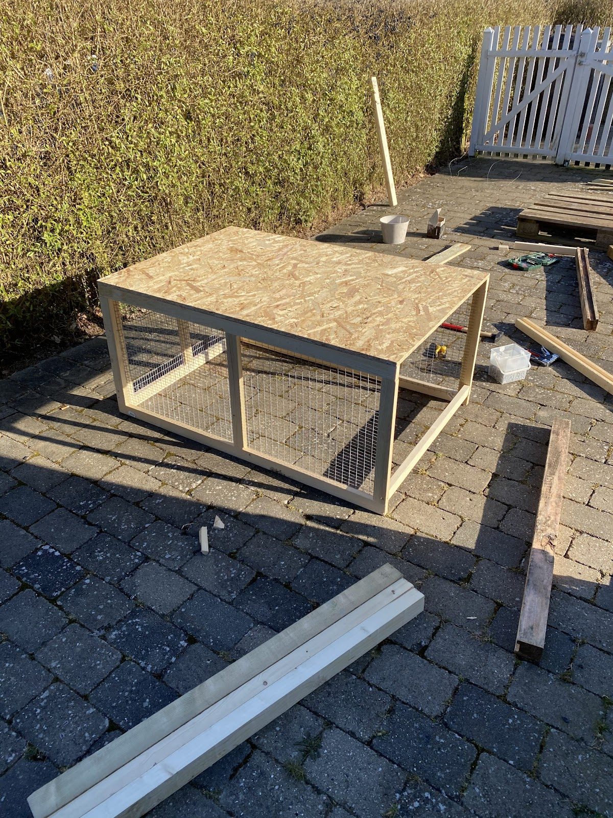 Hjemmelavet hønsehus