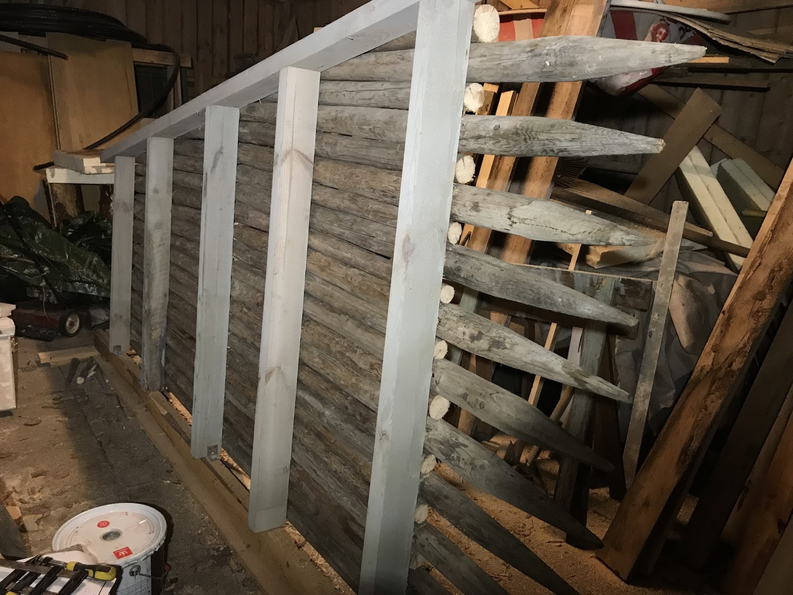 Shelter med spidse rafter