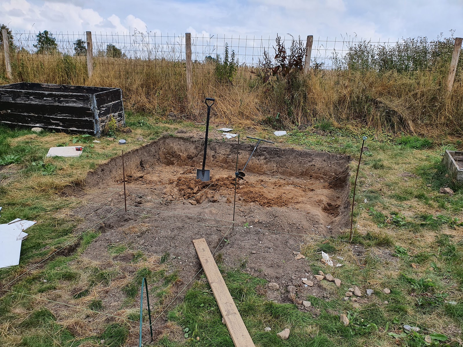 Osittain upotettu nuotiopaikka