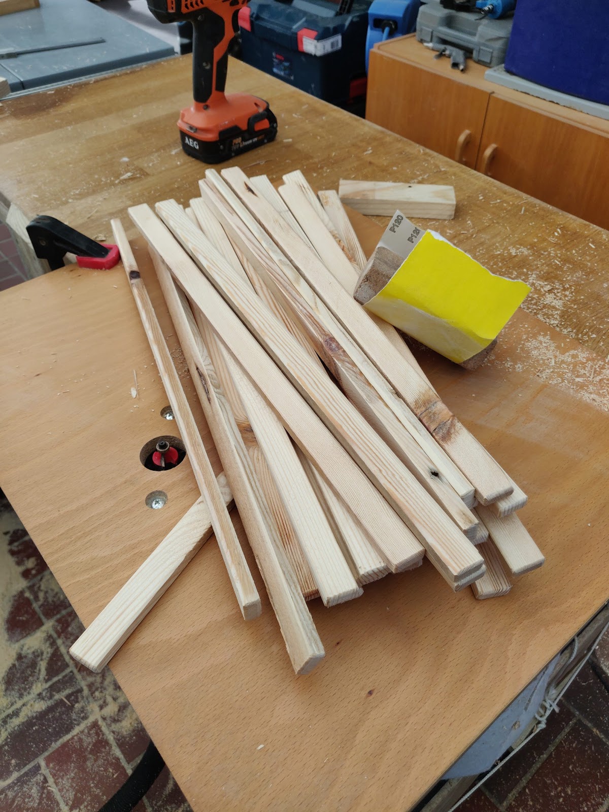 Lavasta kenkätelineeksi