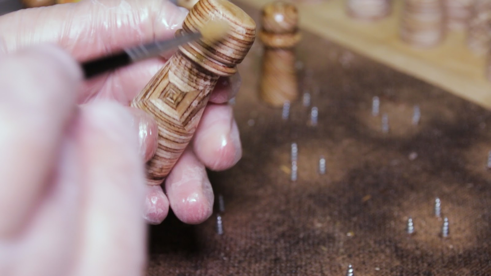 Kuviollinen vanerishakkisetti