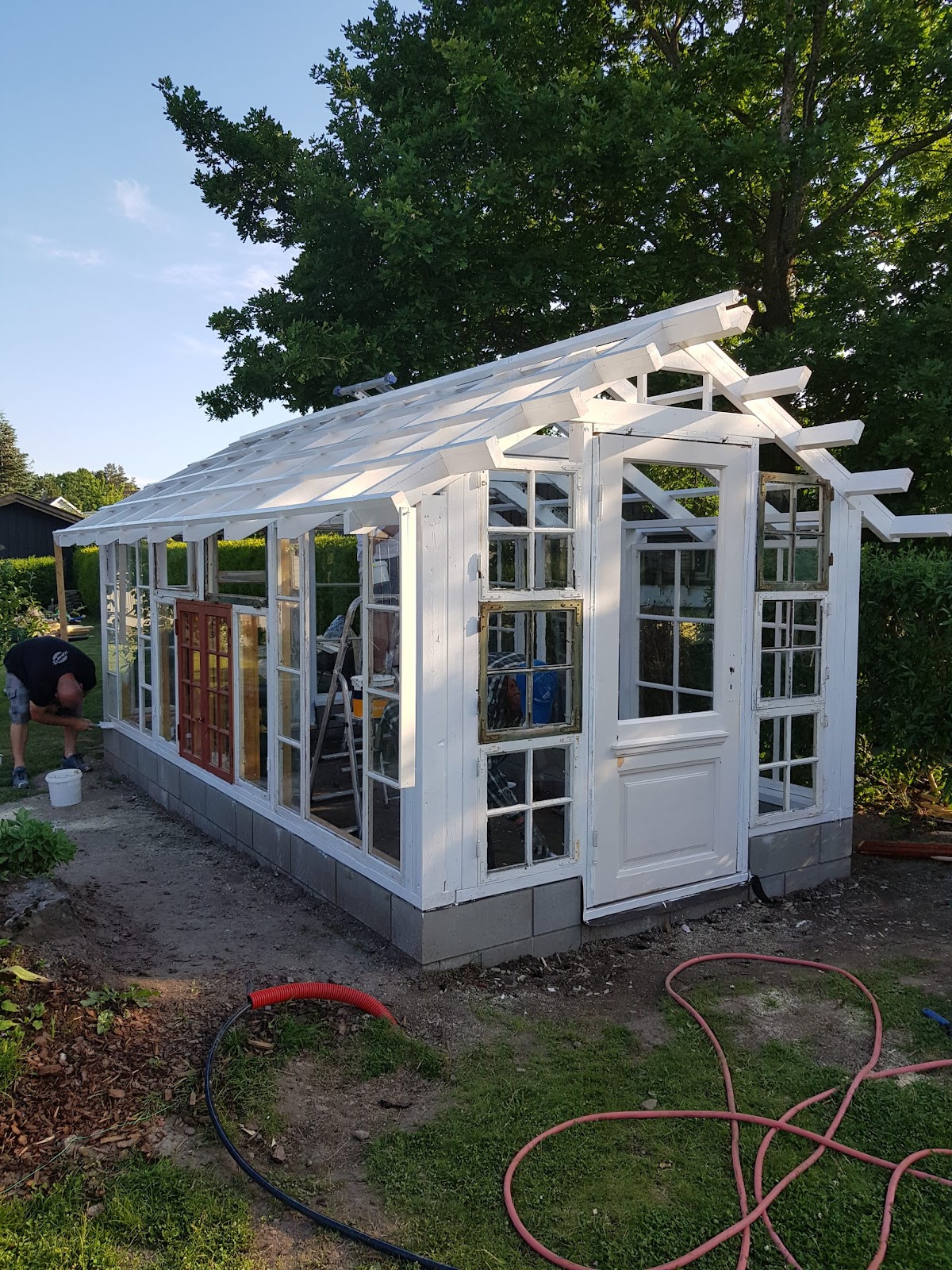 Kasvihuone kierrätysmateriaaleista