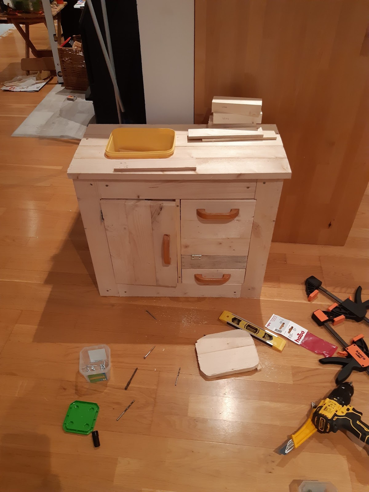 Kotitekoinen lelukeittiö