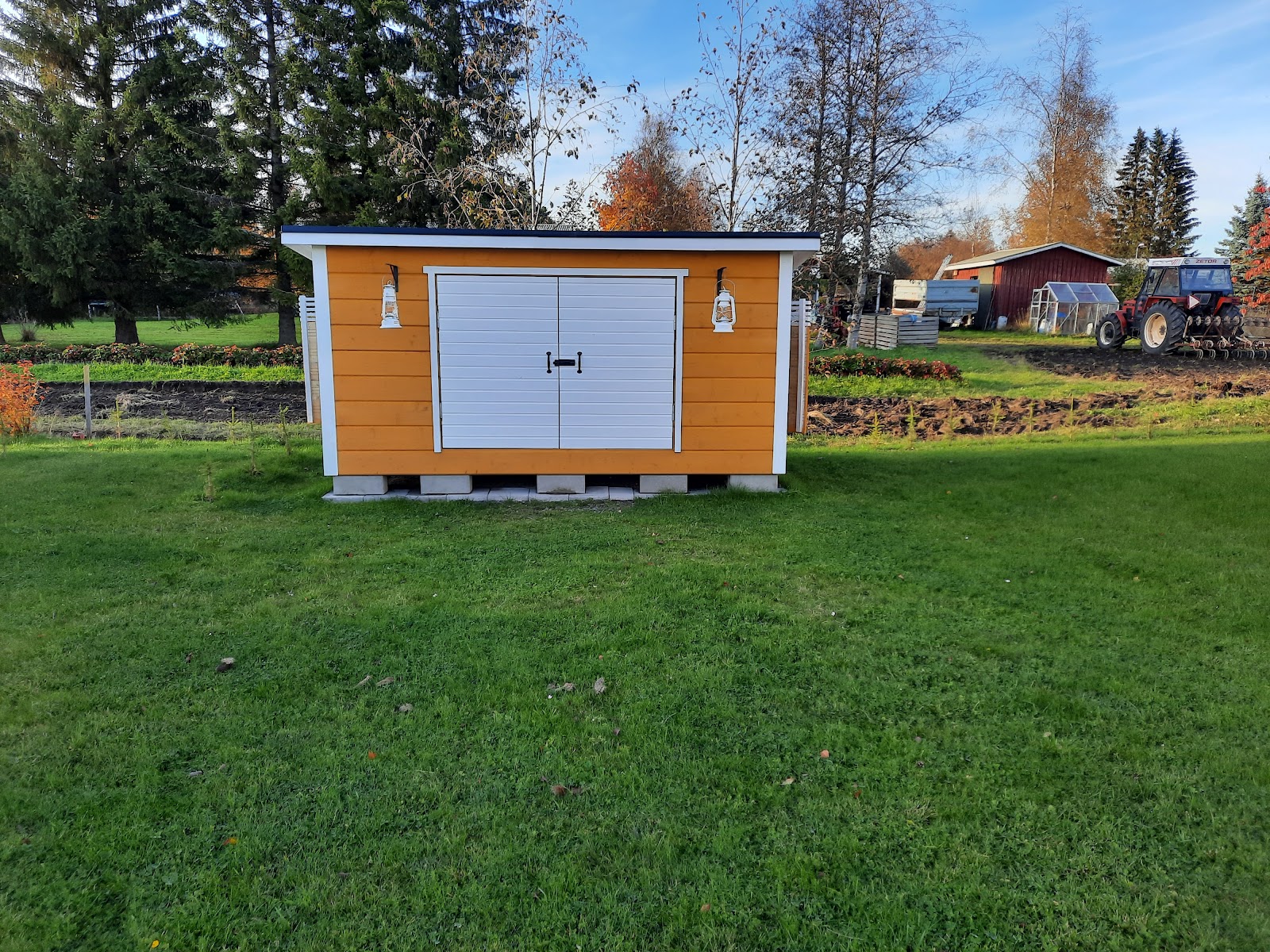 Kaksikerroksinen saunalautta