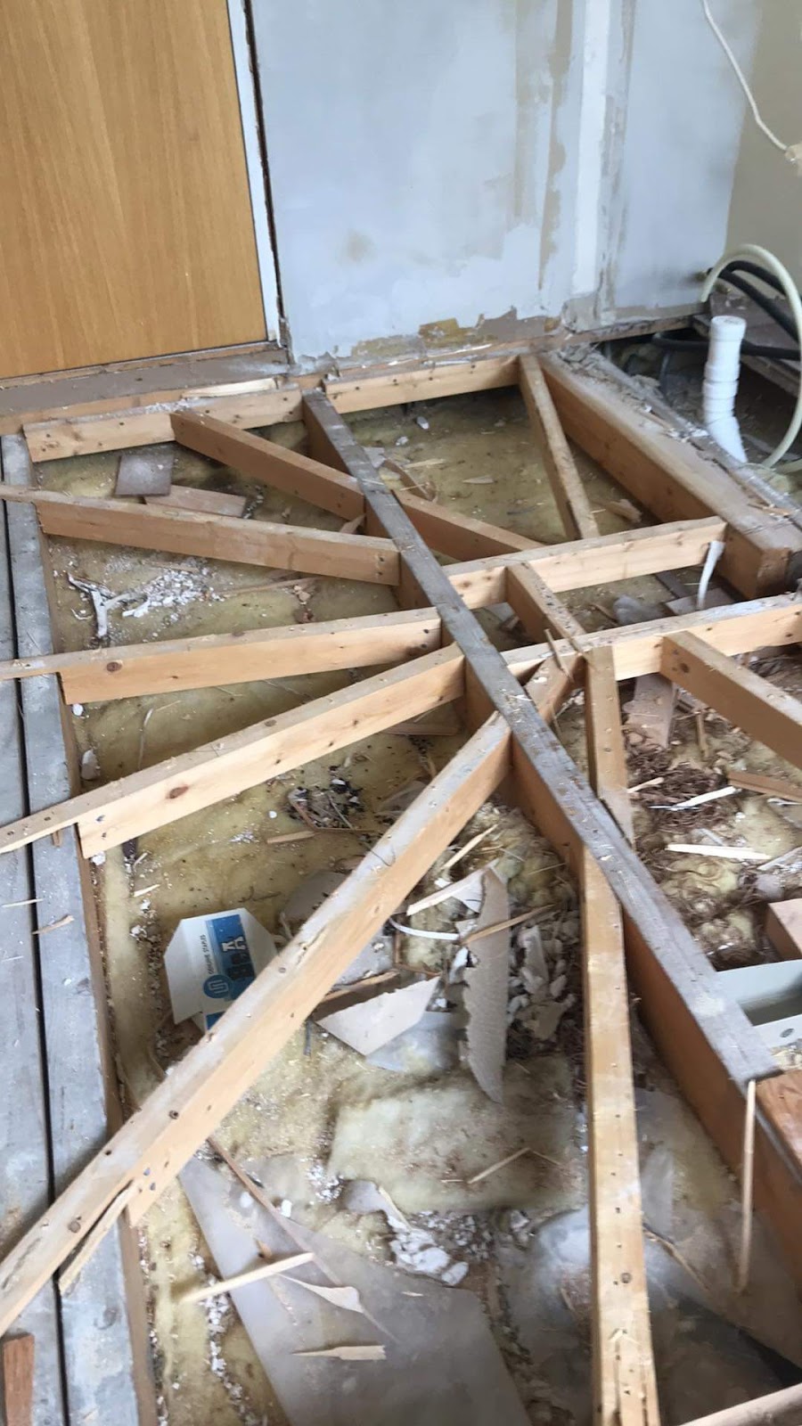 Uusi ja isompi keittiö