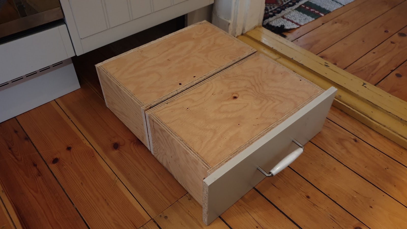 Piilotetut tikkaat keittiöön