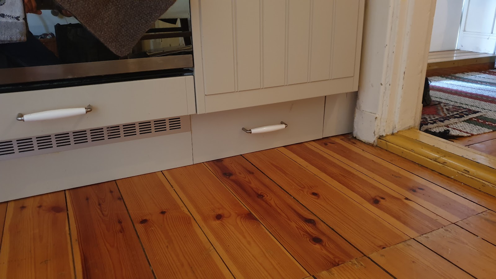 Piilotetut tikkaat keittiöön