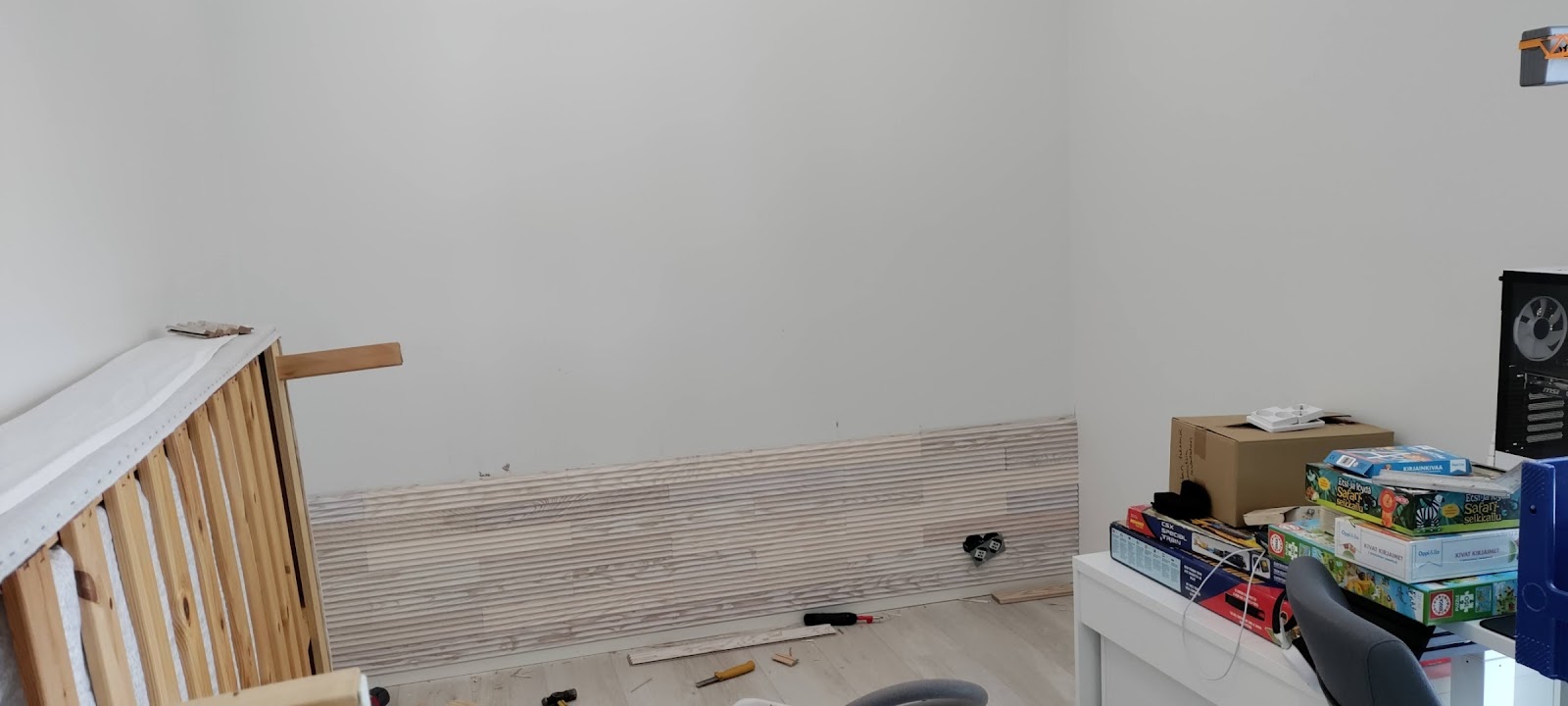 Rimaseinä hukkapaloista