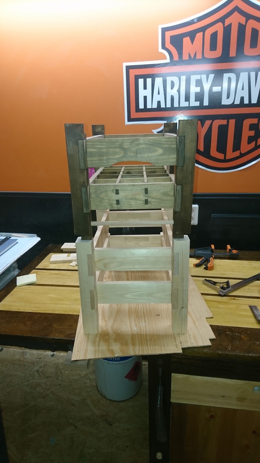 Pinottavat oluttarjottimet