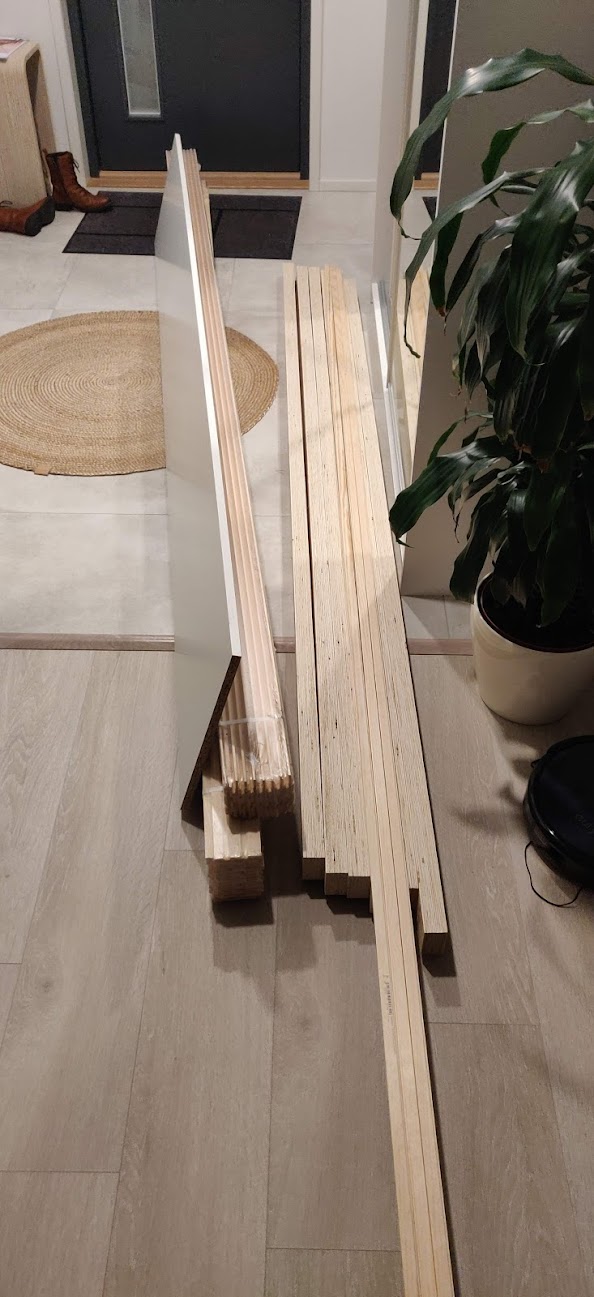 Eteisen syvennyksen säilytysratkaisu