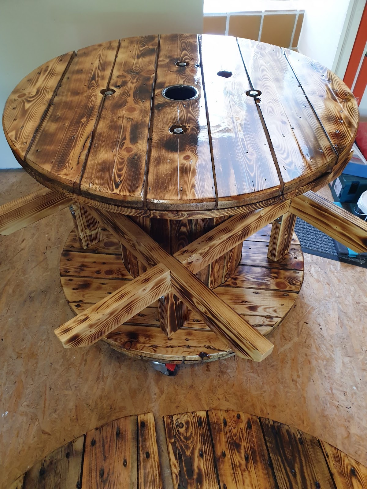 Piknikpöytä lastenlapsille