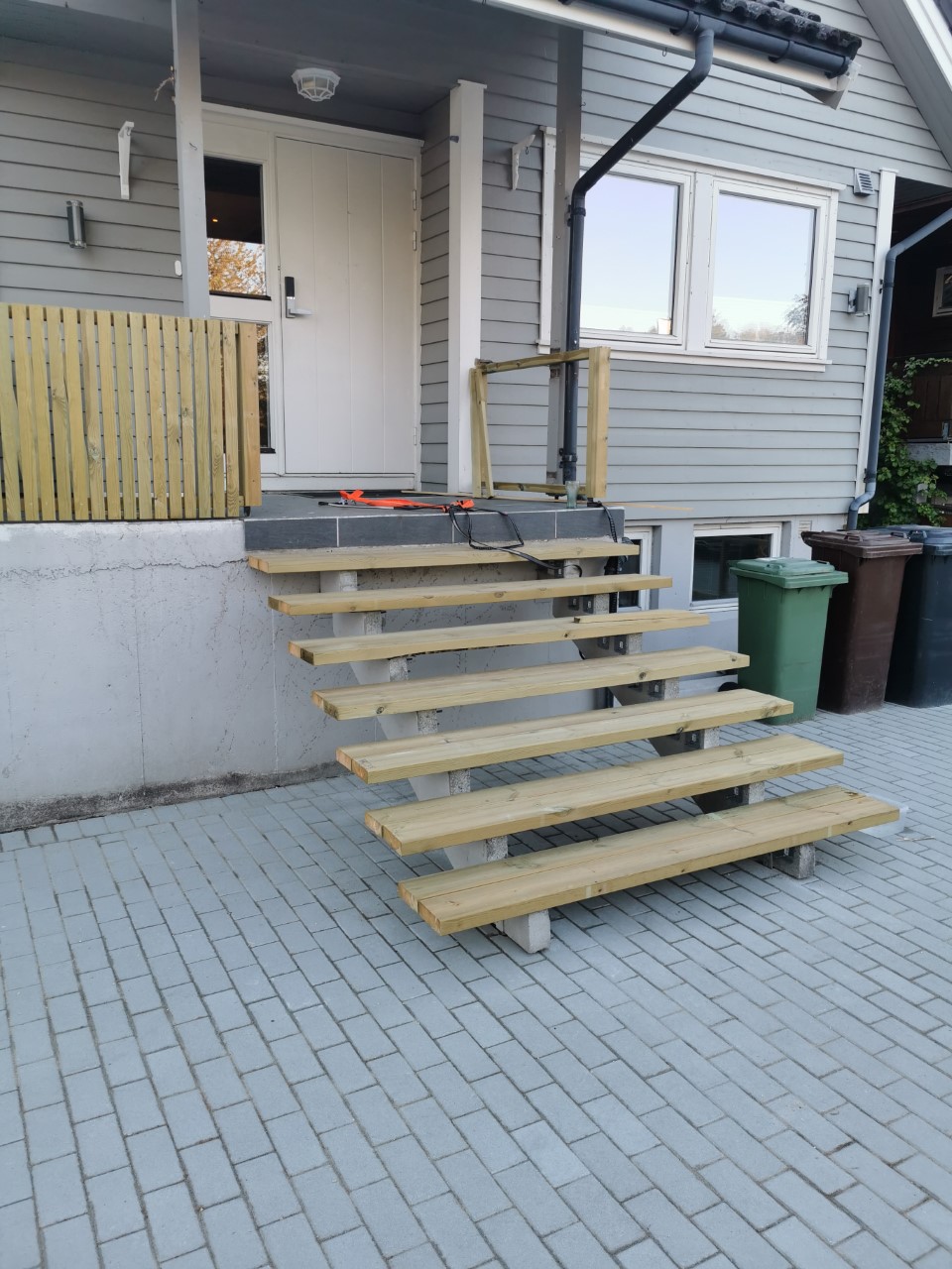 Portaat, kaiteet ja aita