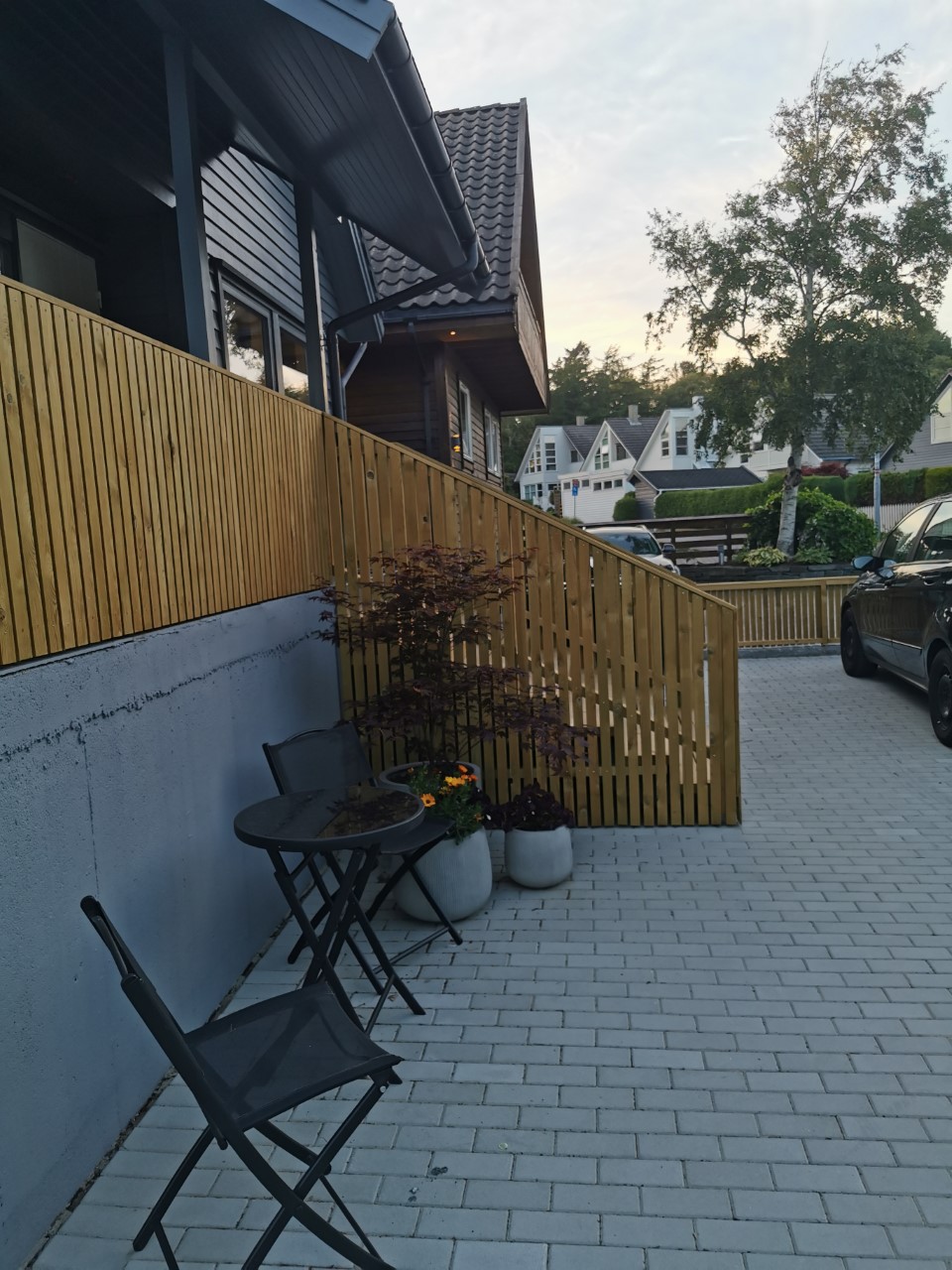 Portaat, kaiteet ja aita