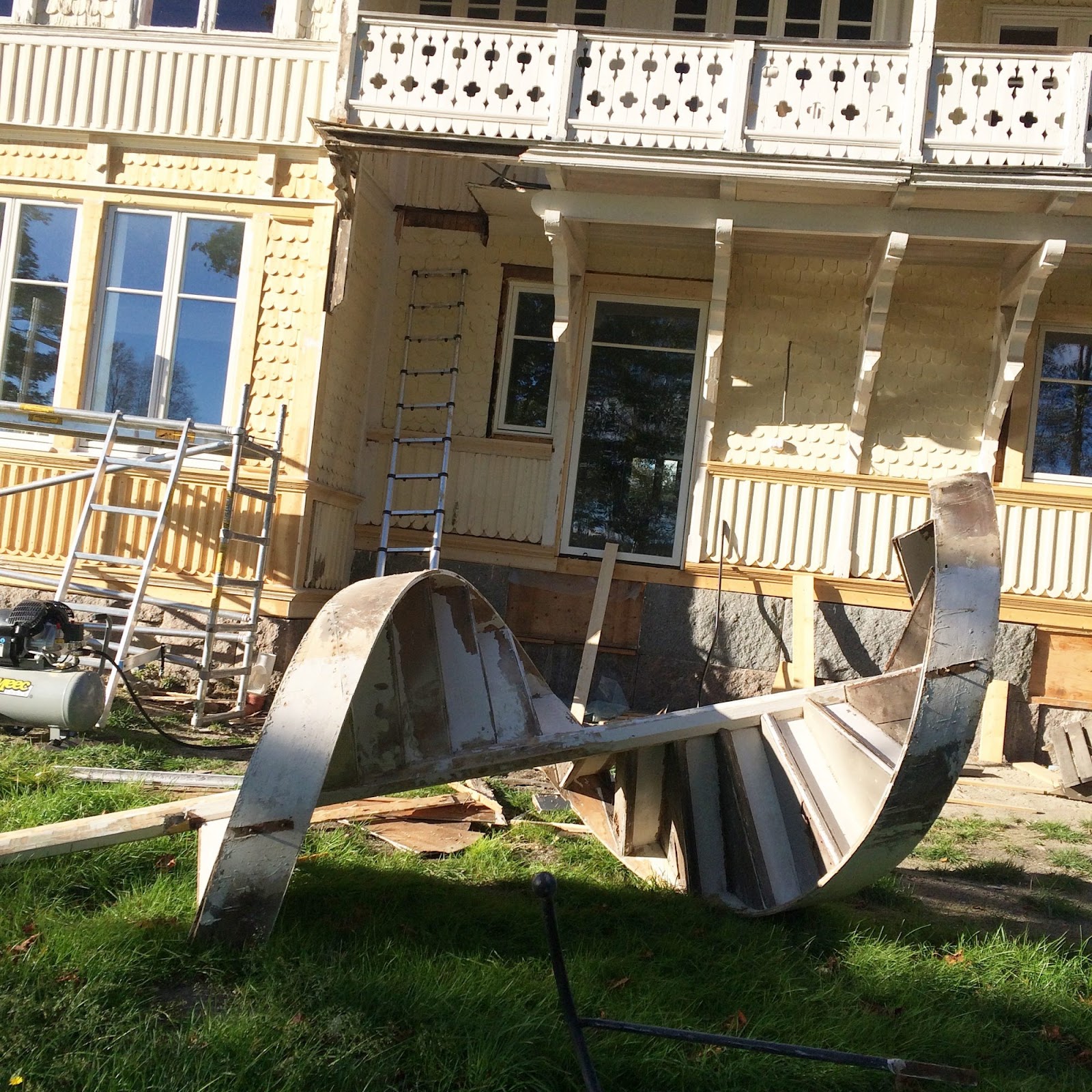 Puiset kierreportaat