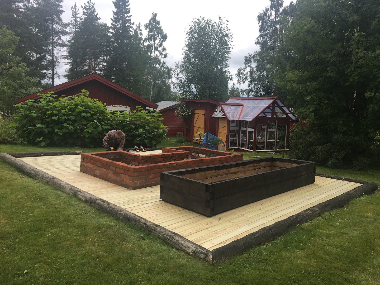 Kasvimaa kierrätysmateriaalista