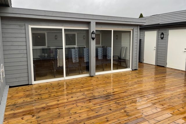 Ny terrasse, depotrum og lysthus