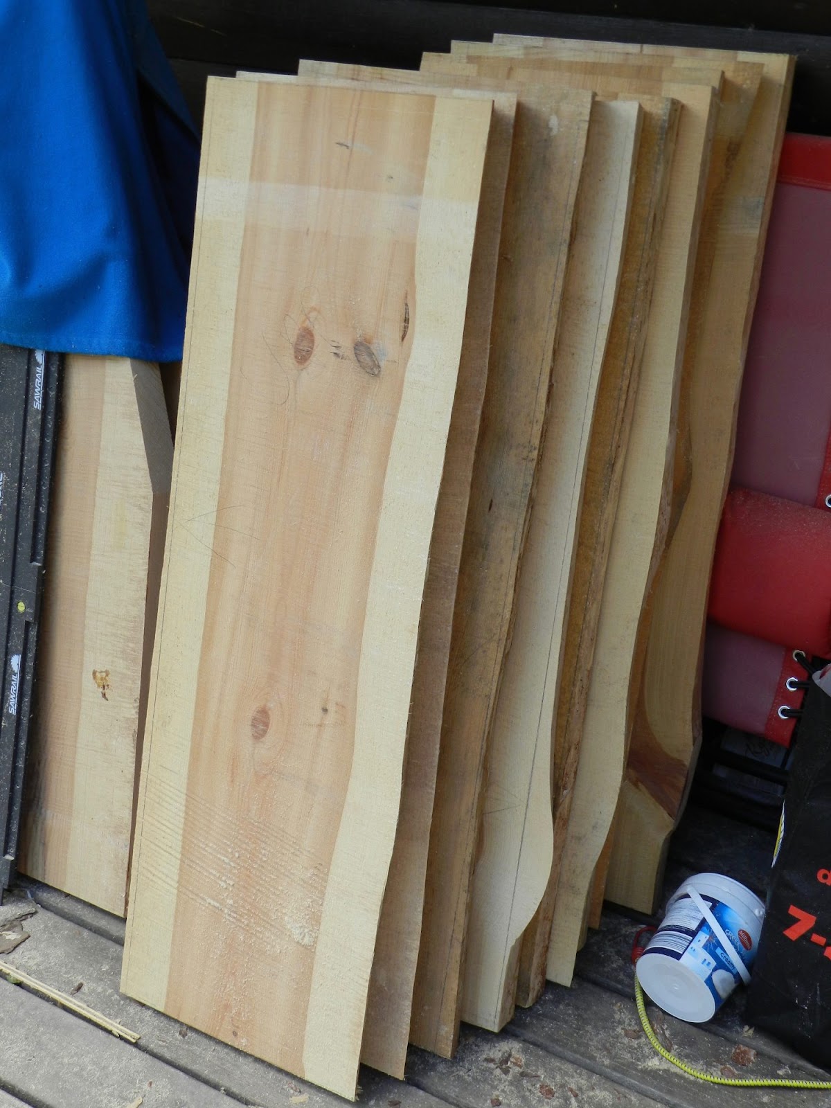 Trapp av selvskårede materialer