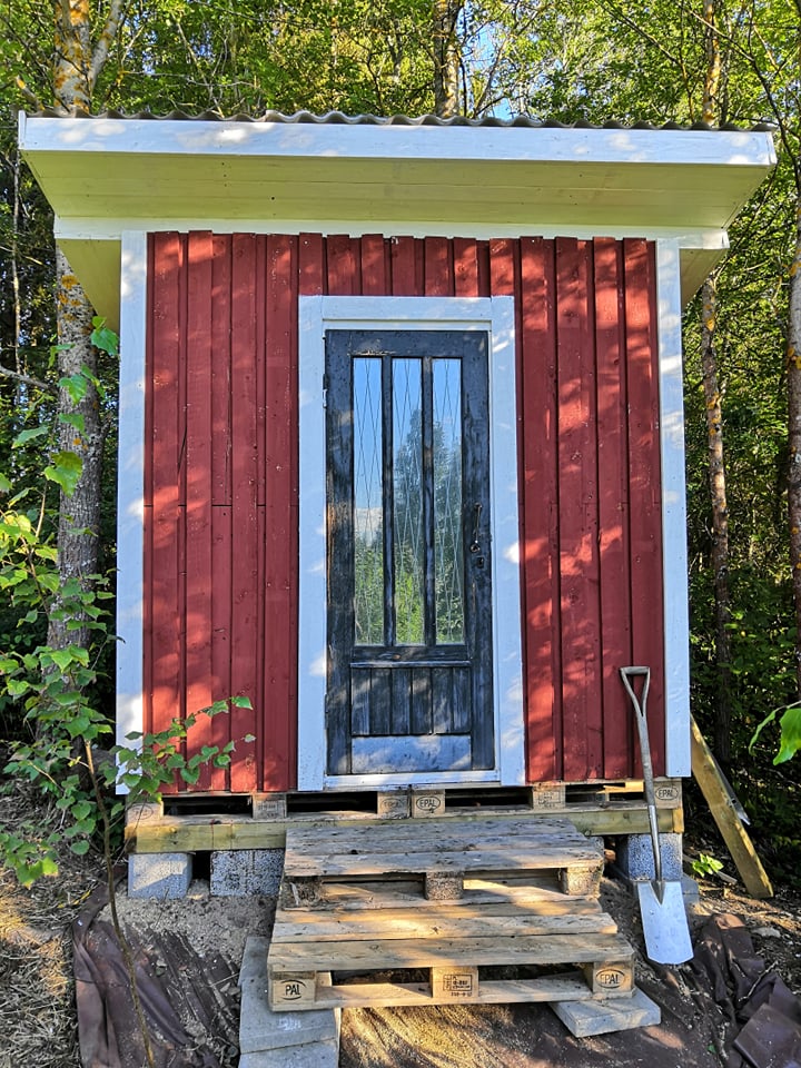 Redskapsbod av paller