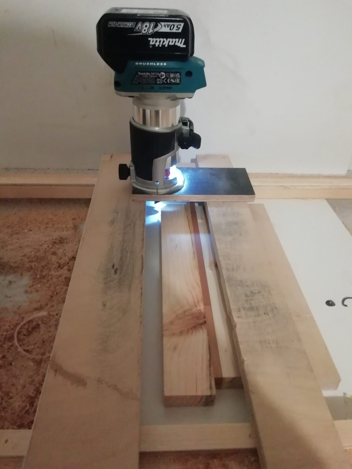 Treeske i eik, bøk og thuja