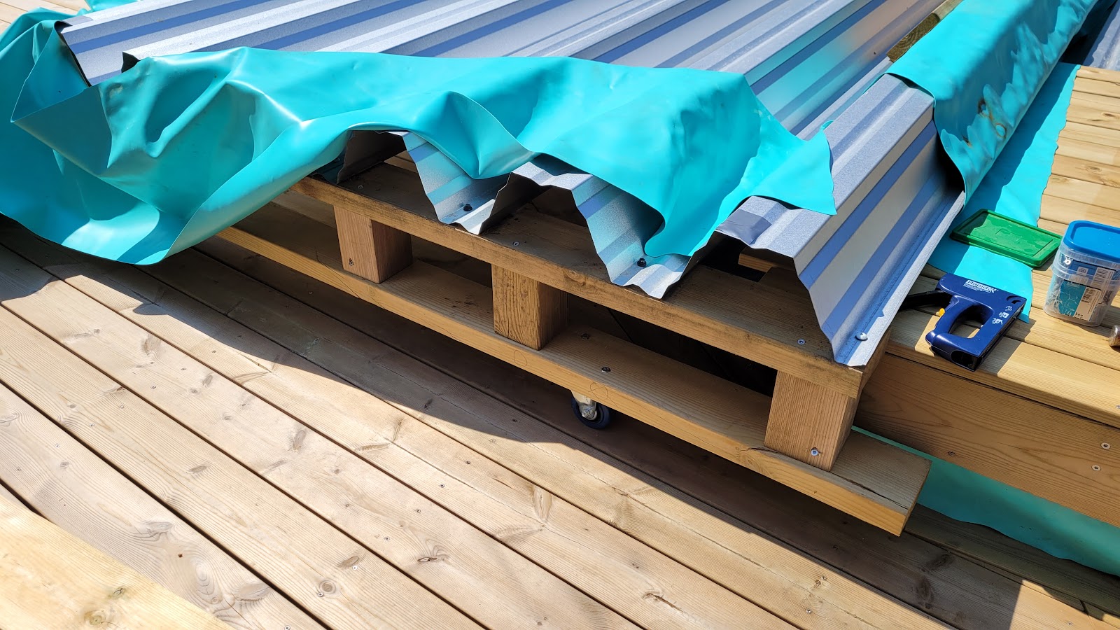 Bassengdekke - gjør vinterlaken til helårsdekke