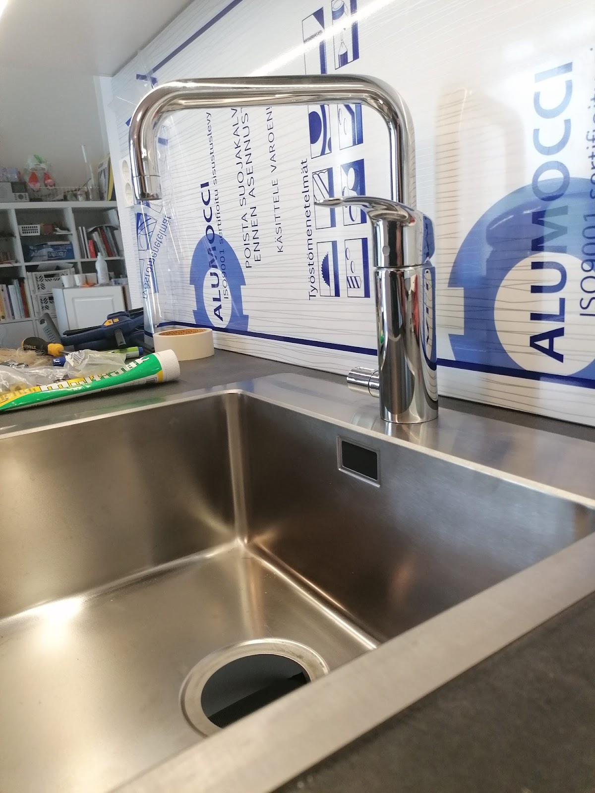 Montering av nytt kjøkken