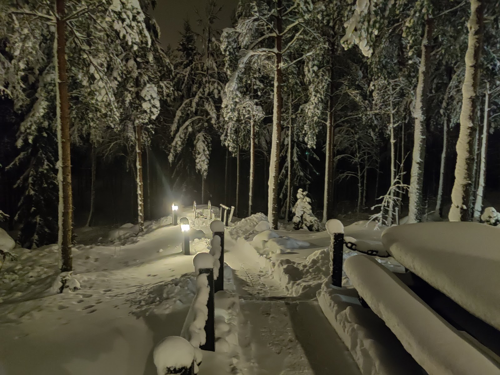 Kaldtvannsbasseng i forbindelse med badstue