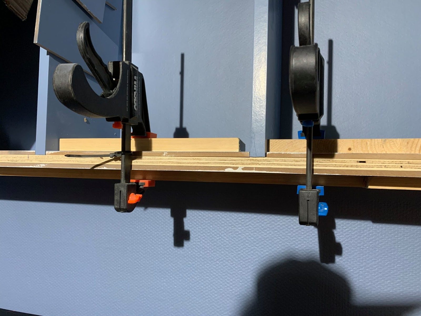 Plassbygget bokhylle