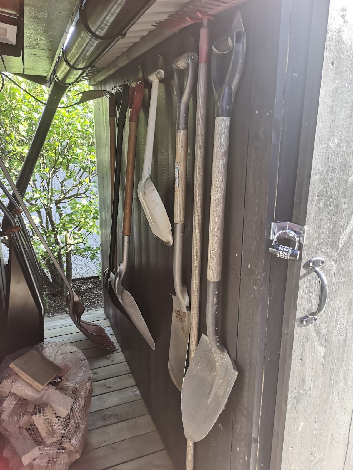 Sykkel- og redskapsbod