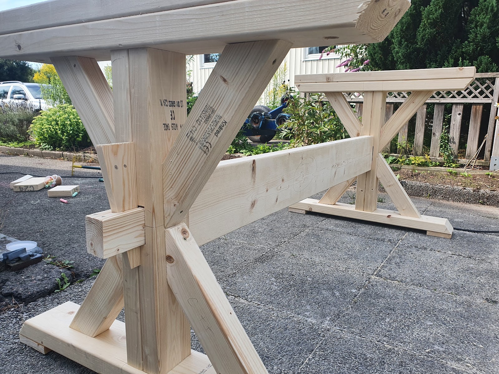 Fint bord til uteplass