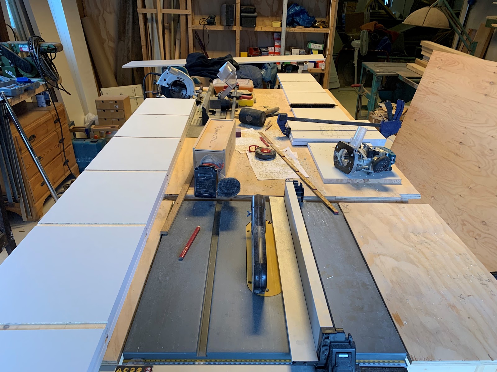 Plassbygget bokhylle