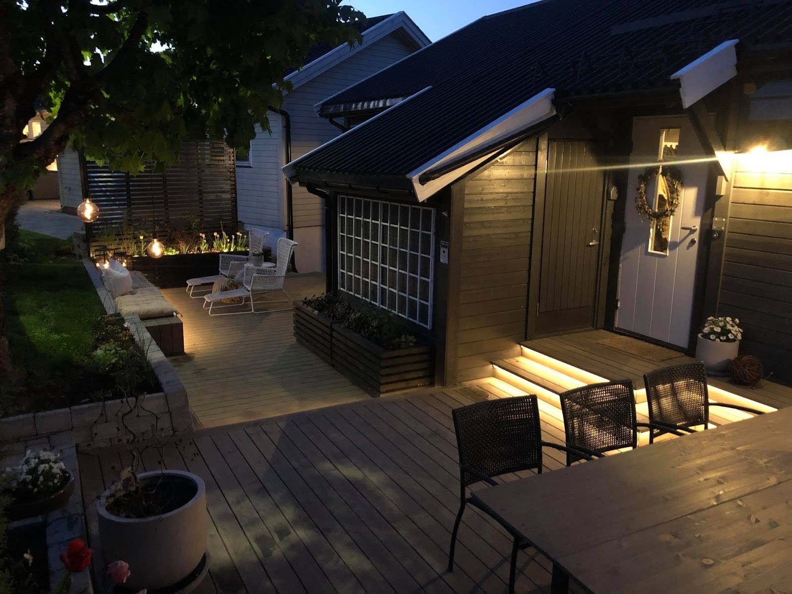 Uteområde med integrert lys