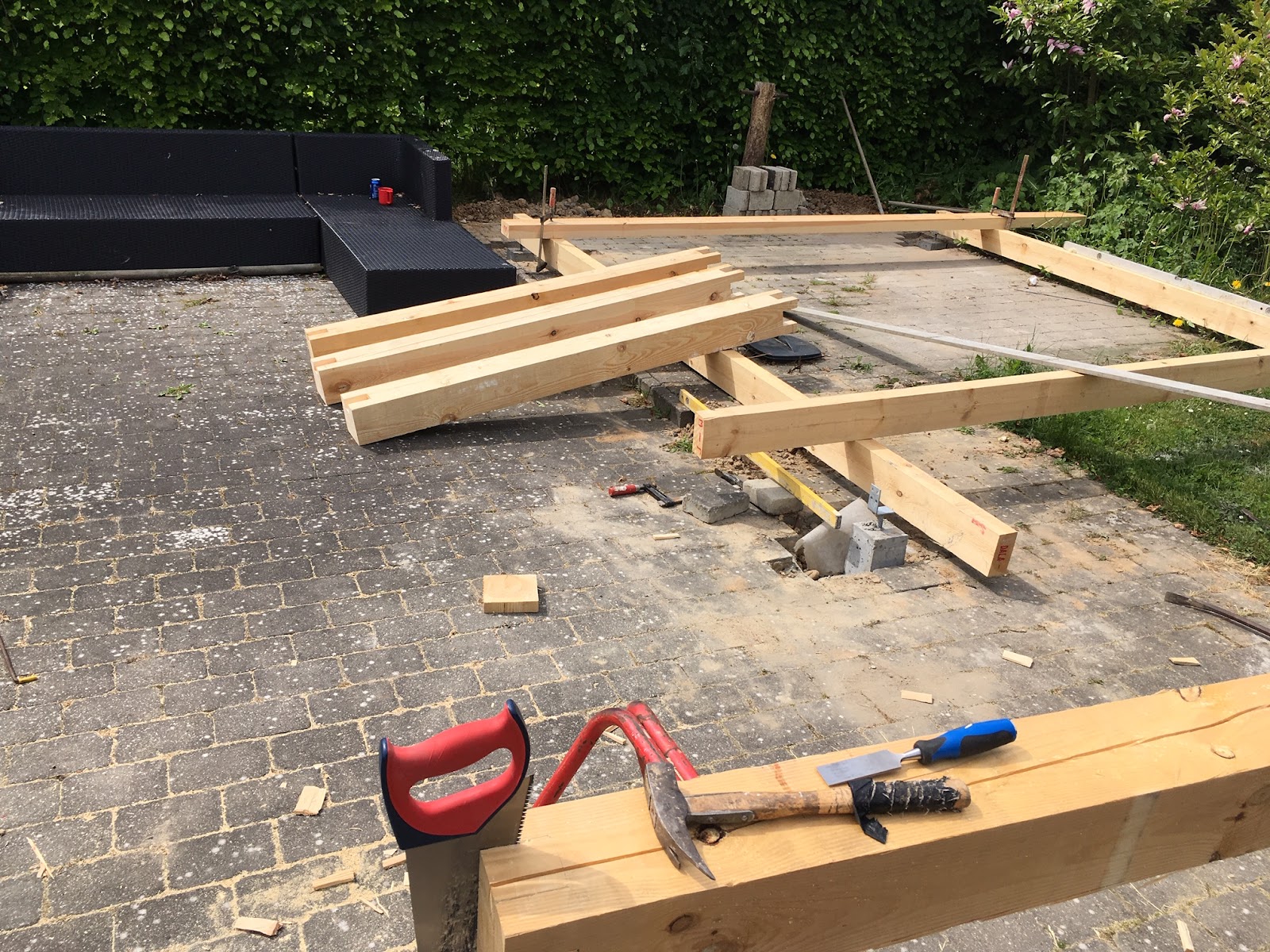 Paviljong til asfaltert terrasse