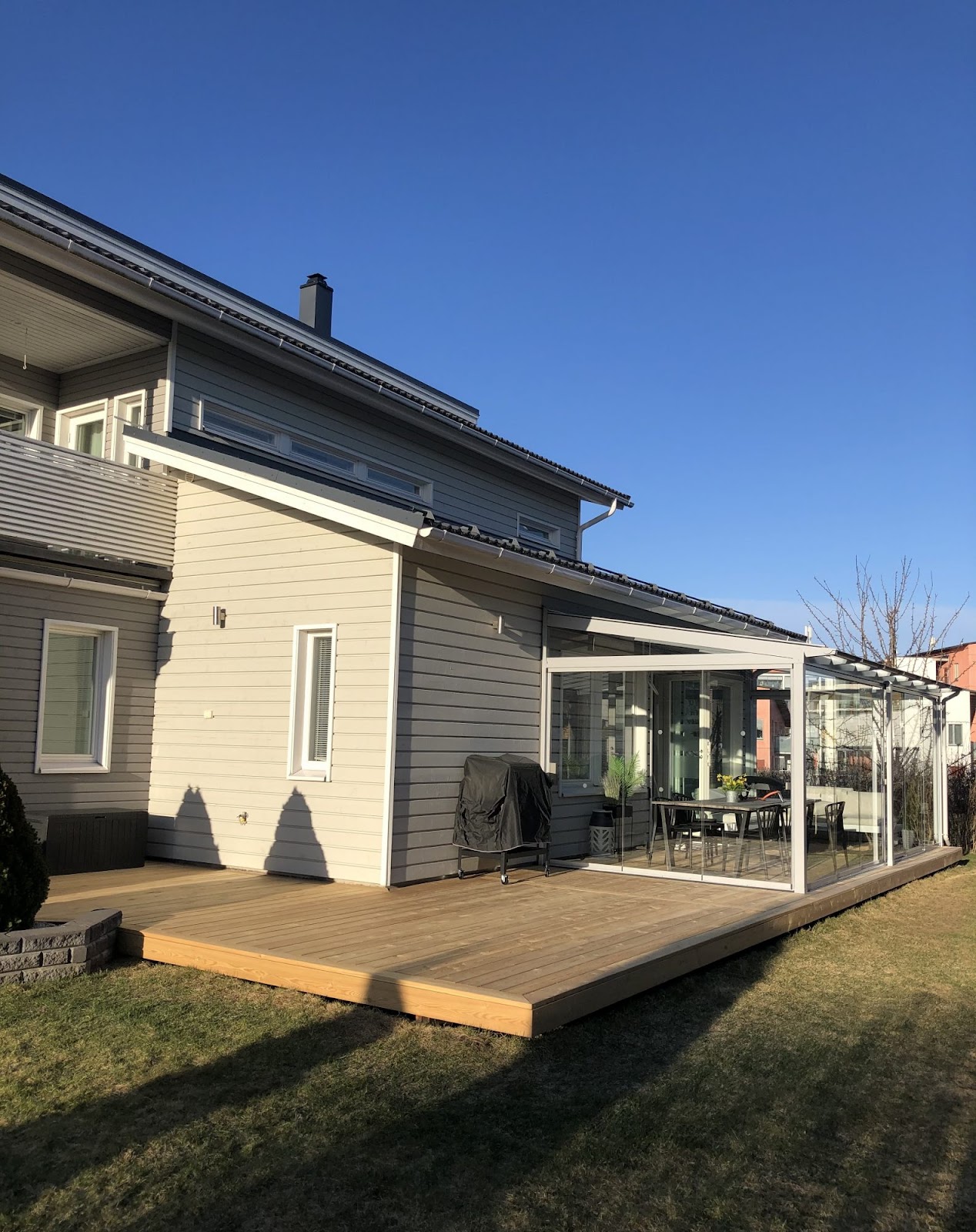 Ny terrasse med vinterhage