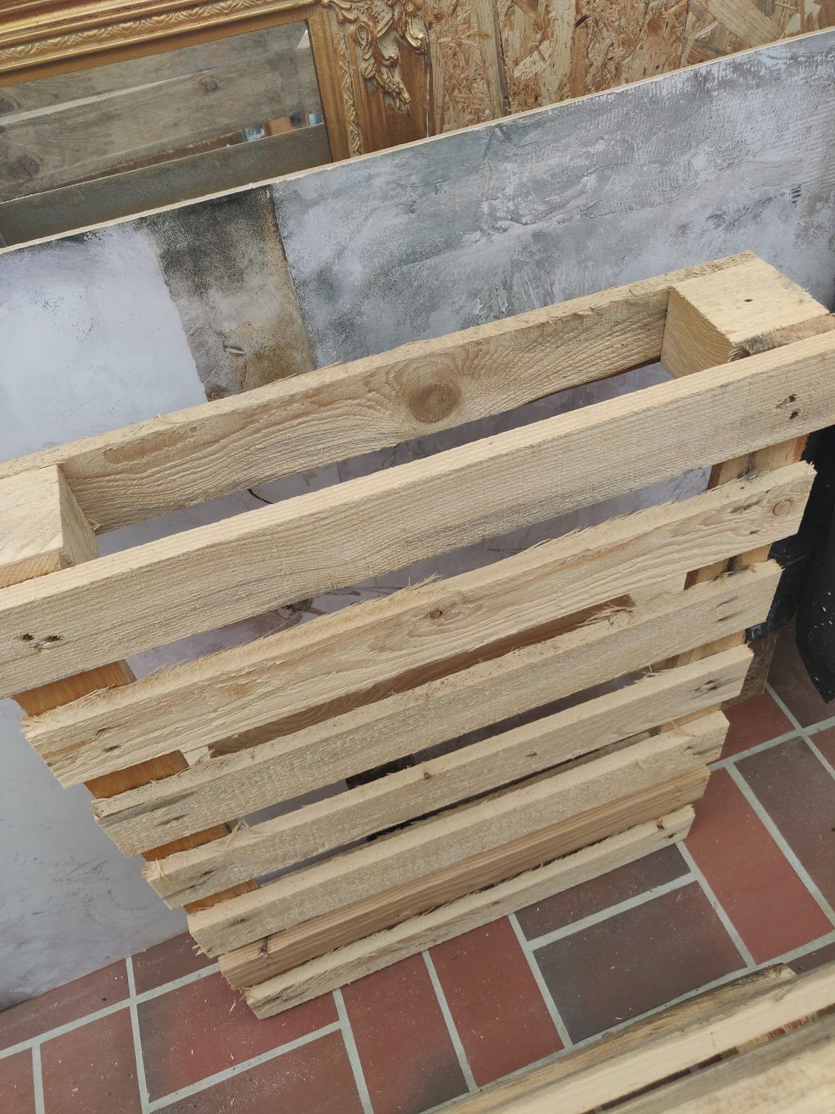 Från pall till skohylla